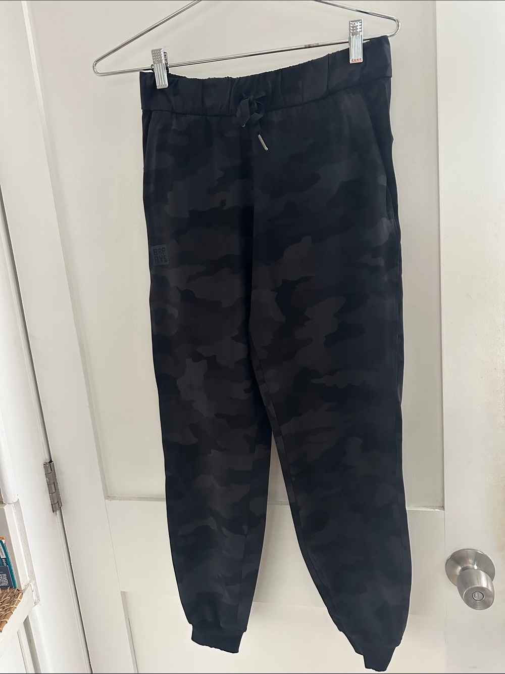 Lululemon Black Camo Jogger Sweatpants